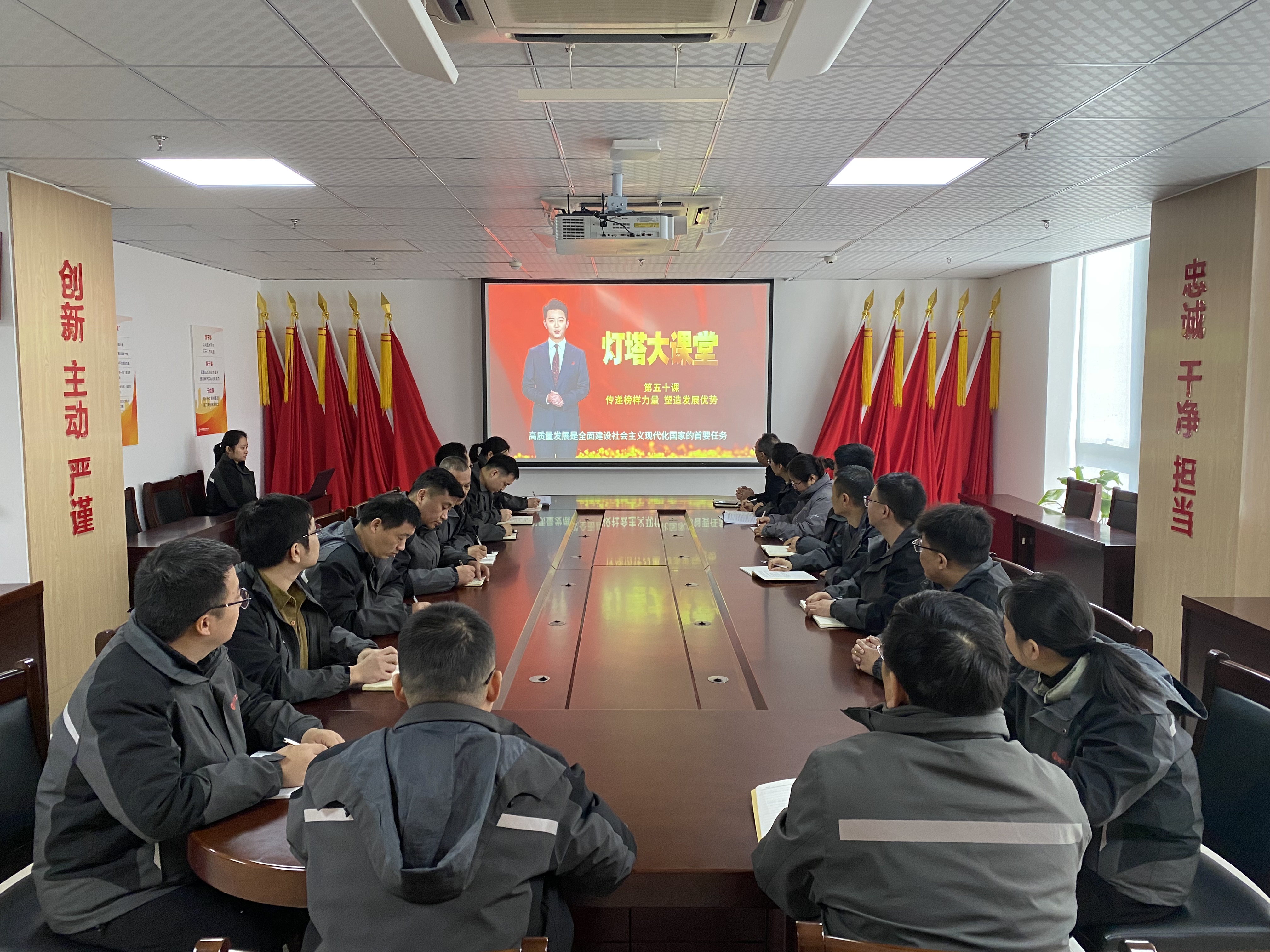 1f166fdd3207e446c144ebc72e760a5.jpg 1f166fdd3207e446c144ebc72e760a5.jpg